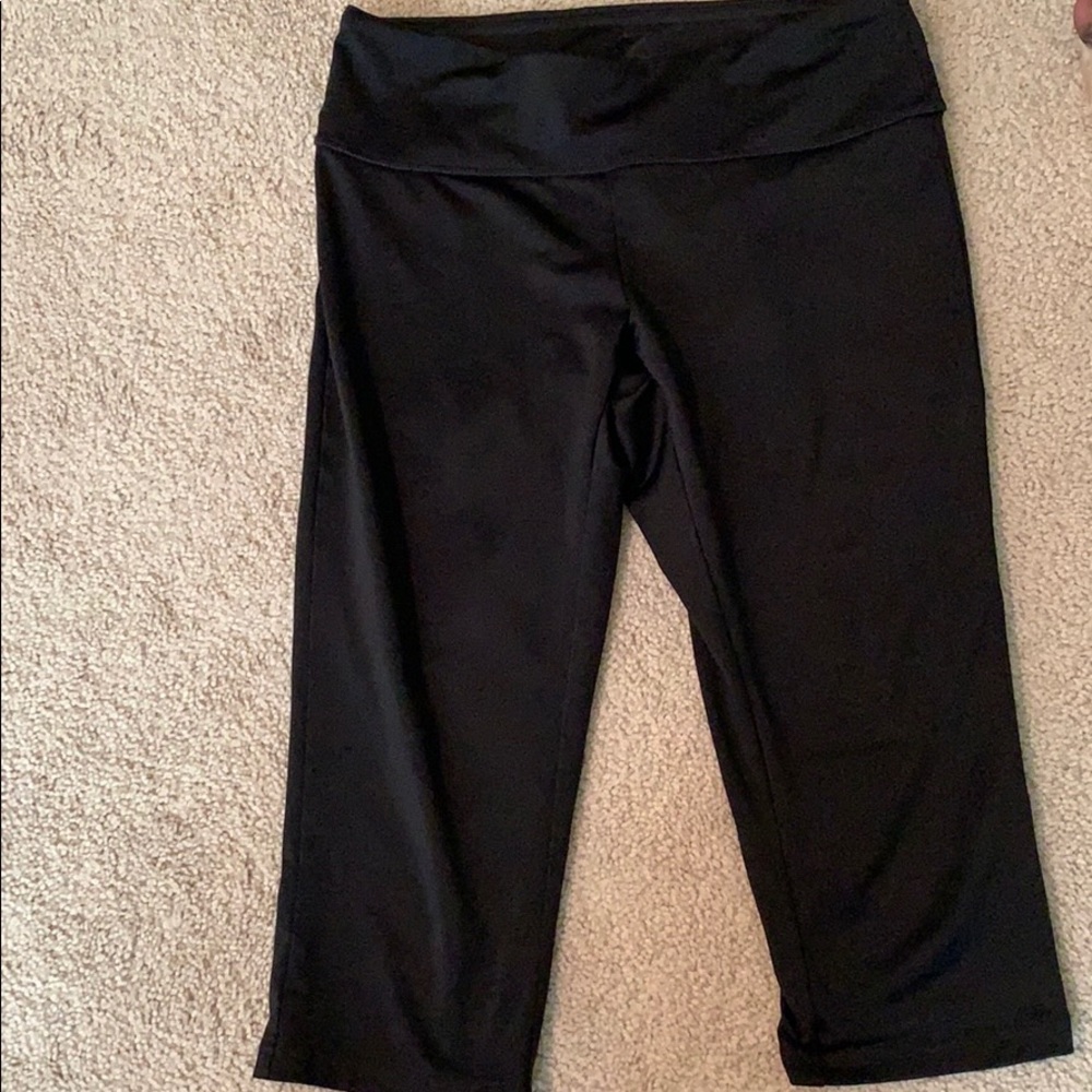 Zella crop leggings size M
